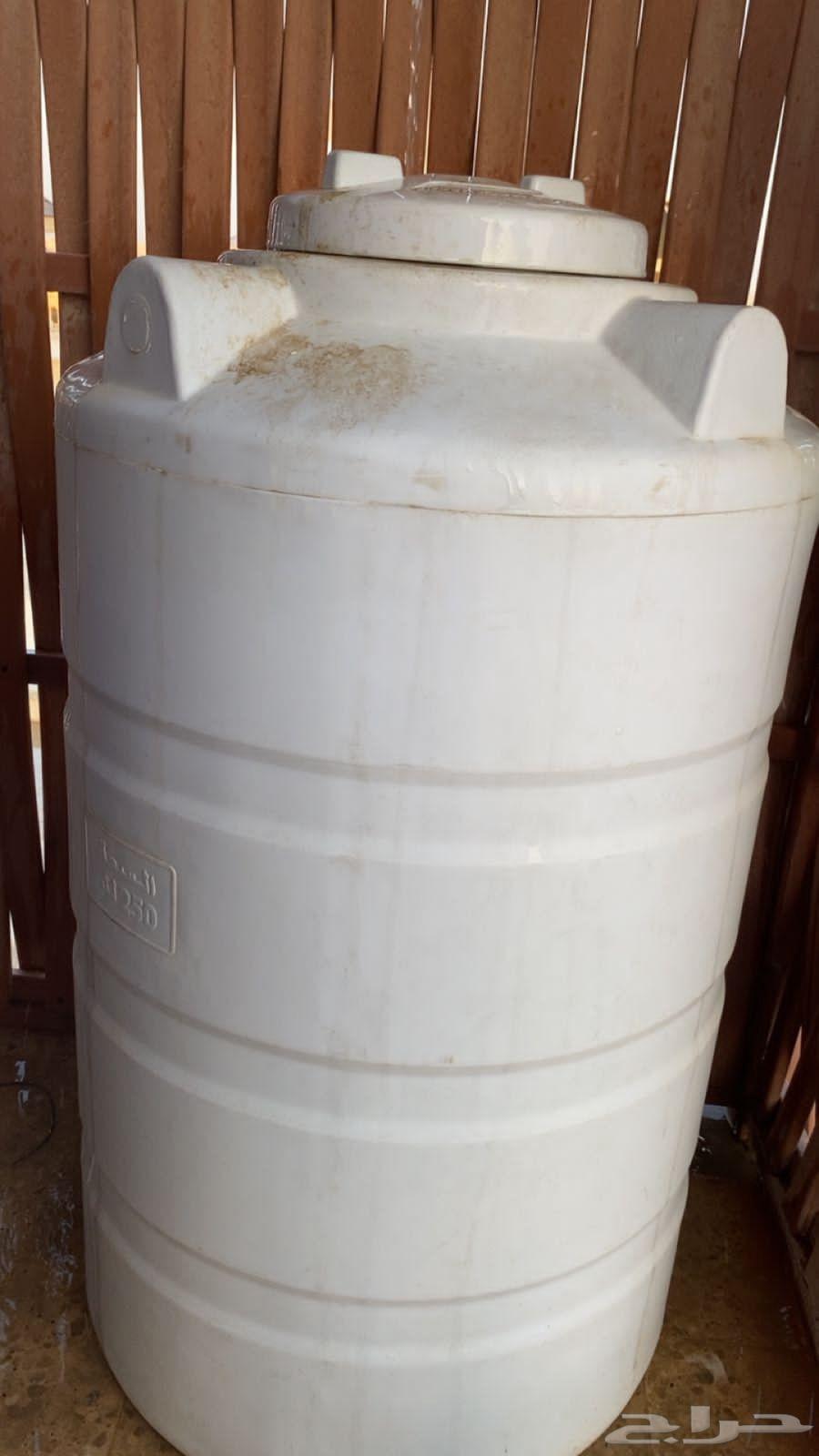 A new water tank that was not used due to lack of need63716193516803110