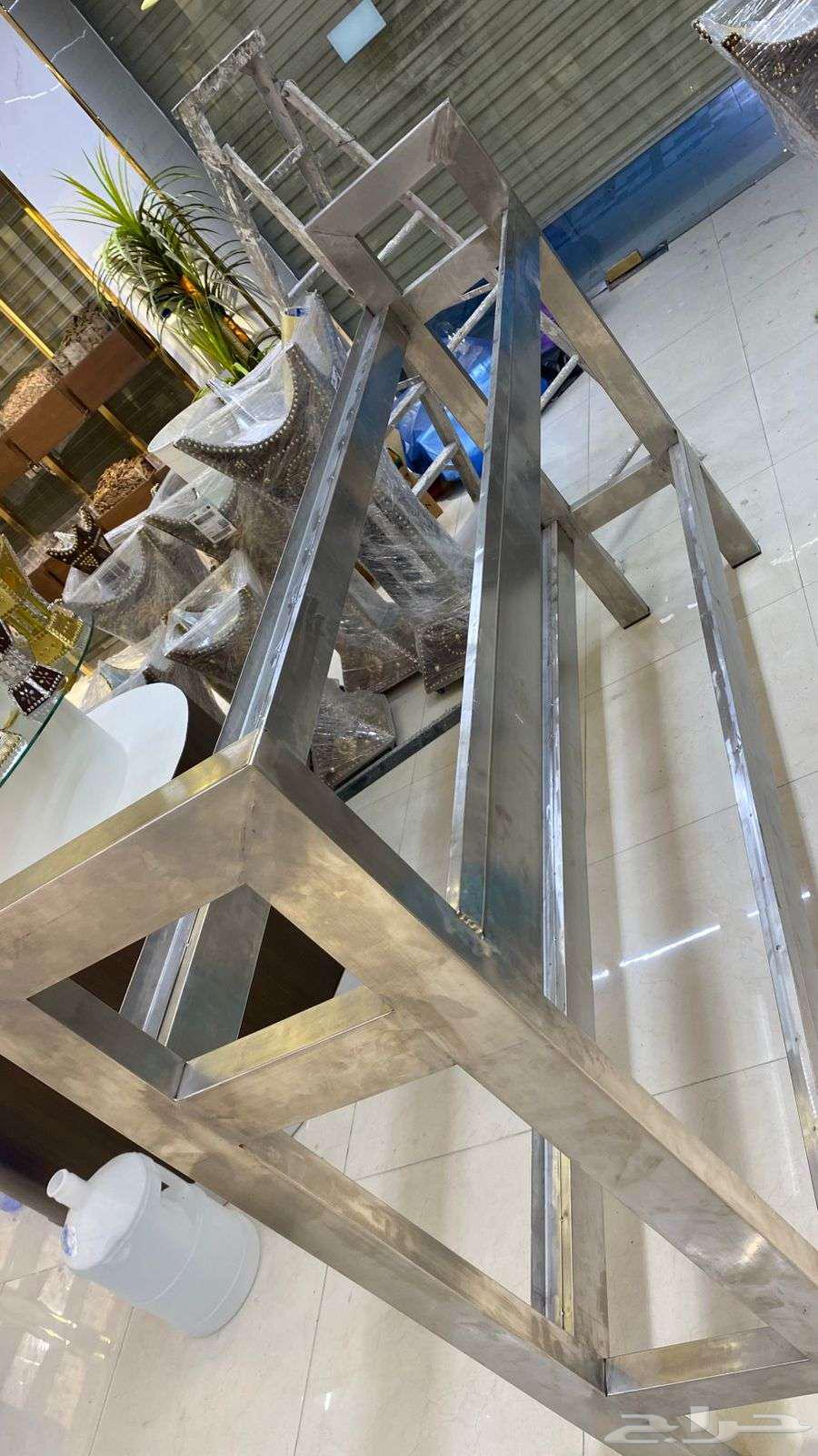 Store Table (Special Design)63699628978178112