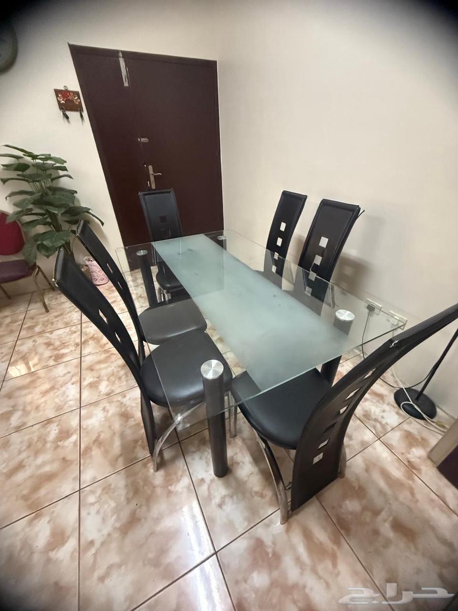 dining table63706475003138113