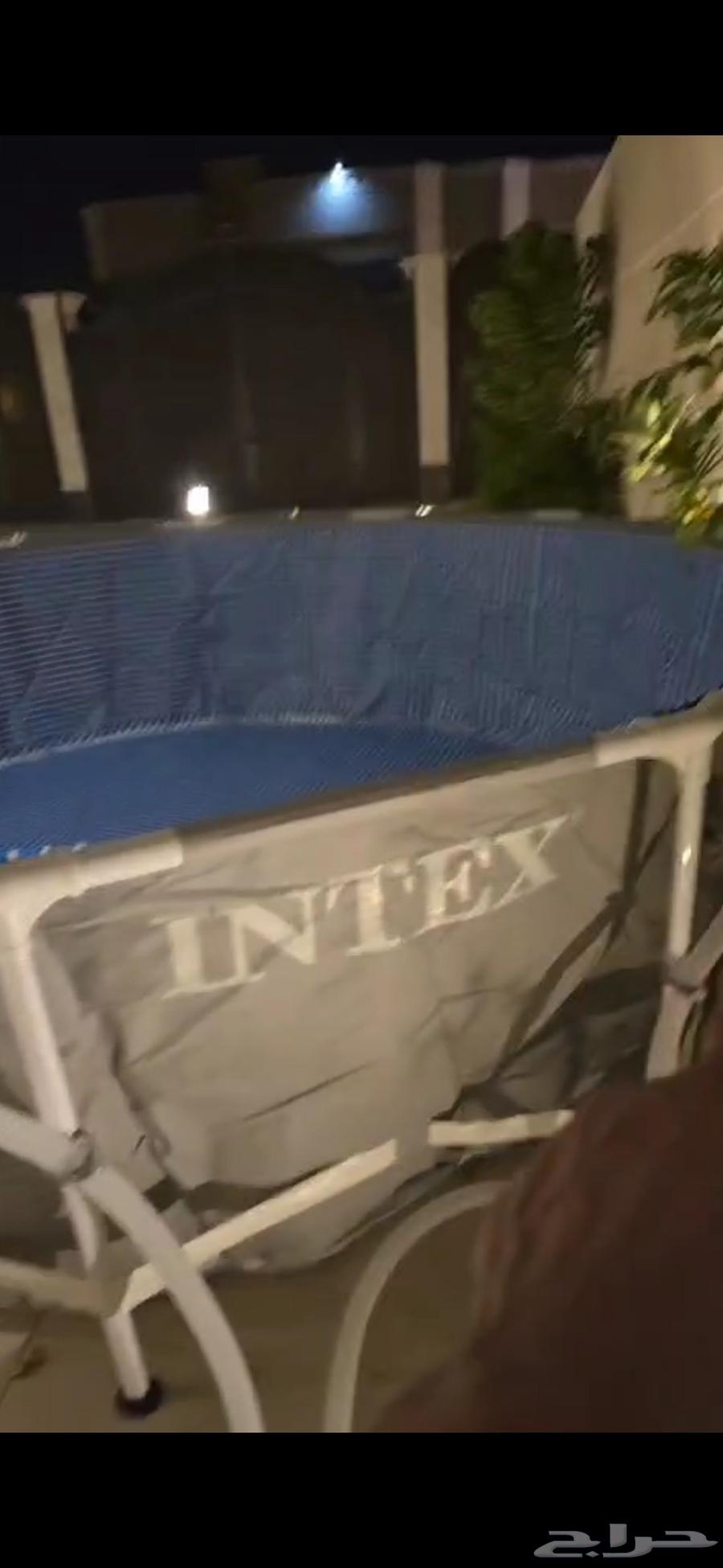 Intex round swimming pool used only two days, 3.70m wide and 1m deep63717335064579112