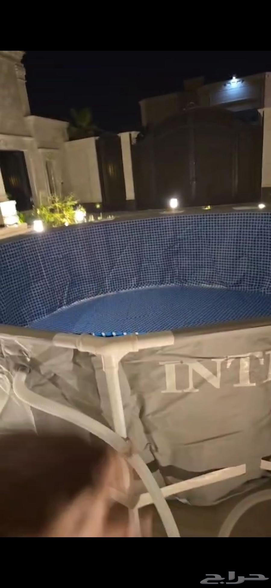 Intex round swimming pool used only two days, 3.70m wide and 1m deep63717335064579111