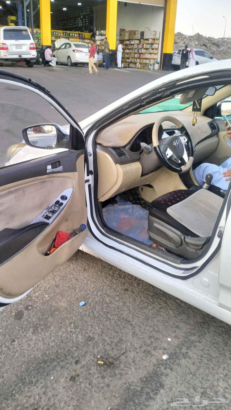 Hyundai Accent 2013. Accent model 13, manual transmission, new fax, very63802501601921113