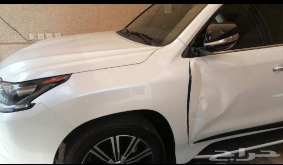 There is a sale for a Lexus door only, not the car, just the door picture as shown in the offer63814512025730111