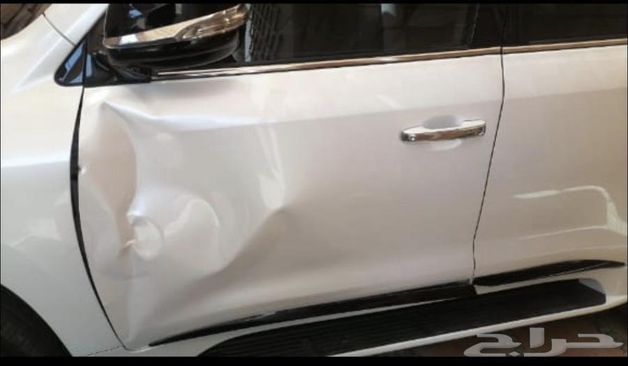 There is a sale for a Lexus door only, not the car, just the door picture as shown in the offer63814512025730113