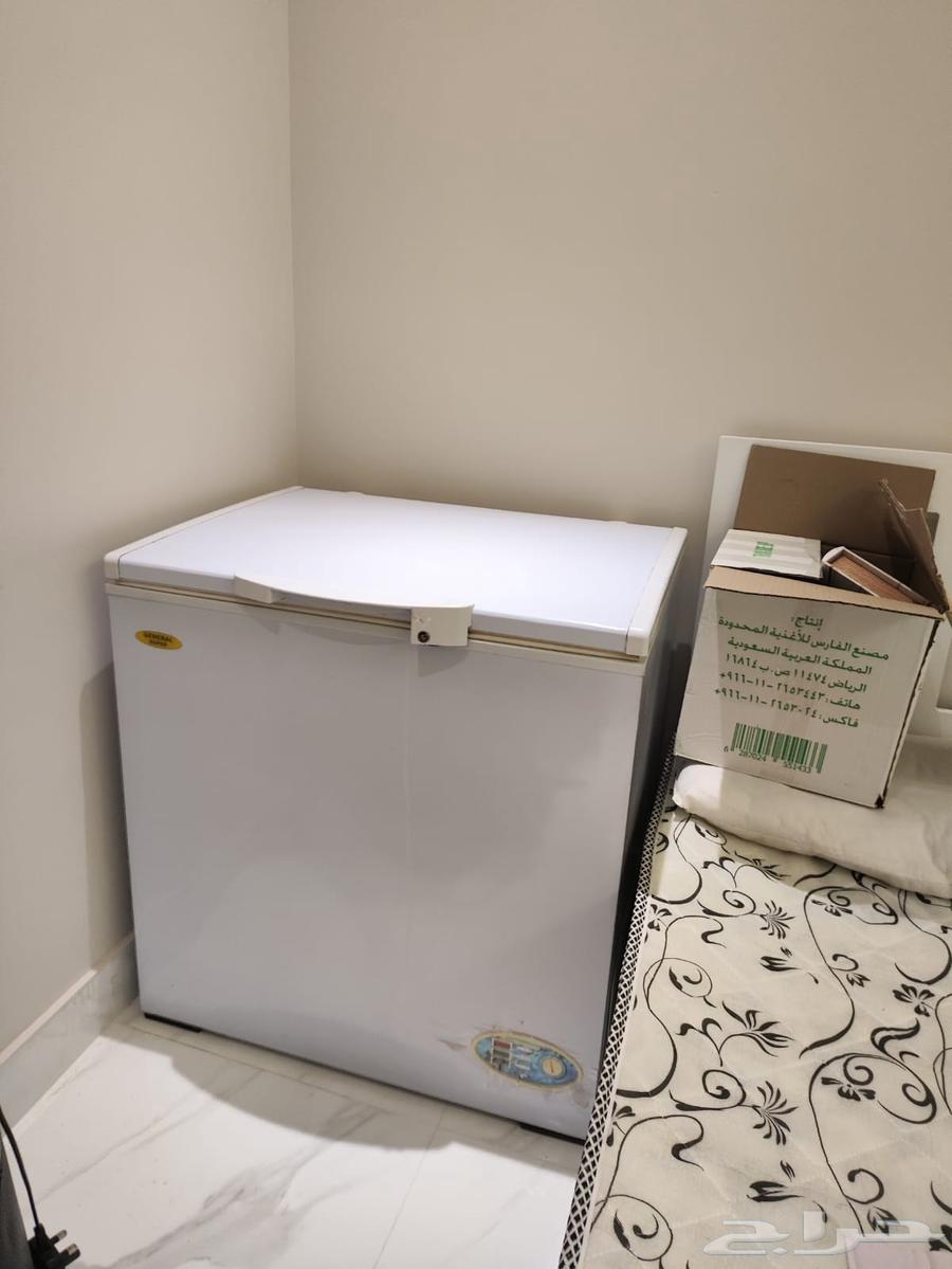 Semi-new freezer, working perfectly with excellent cooling, bed with new mattress63725348304131111