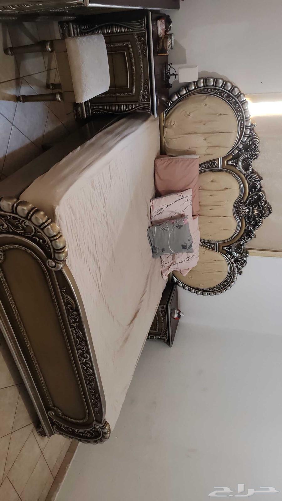 غرفه نوم كامله مع المرتبه ودولاب وادرج للبيع الغرفه نظيفه63727551147905112