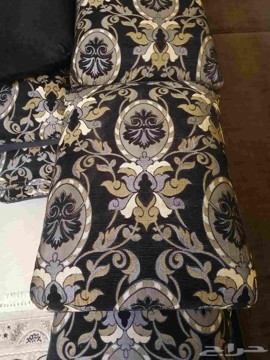 A clean full set, nothing missing except 3 pillows. 3 pillows63727639450370111