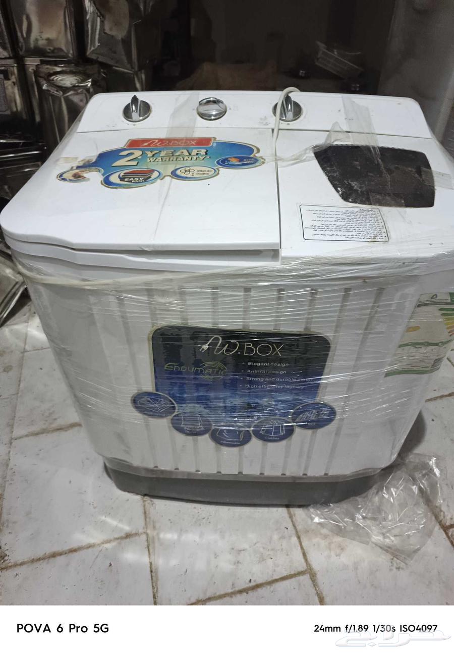 Clean fridge, used for only two months63722617242755110