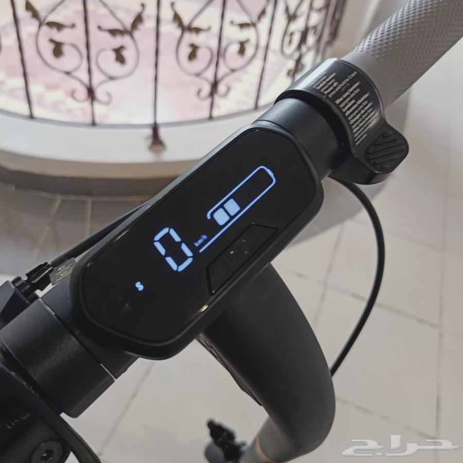 للبيع سكوتر كهربائي Ninebot E2 Plus   شبه جديد63728244399745114