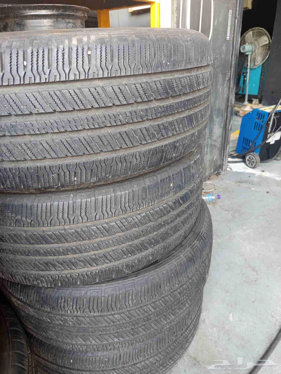 Used Hankook 285 45 22 Skid Tires in Good Condition63667511688321110