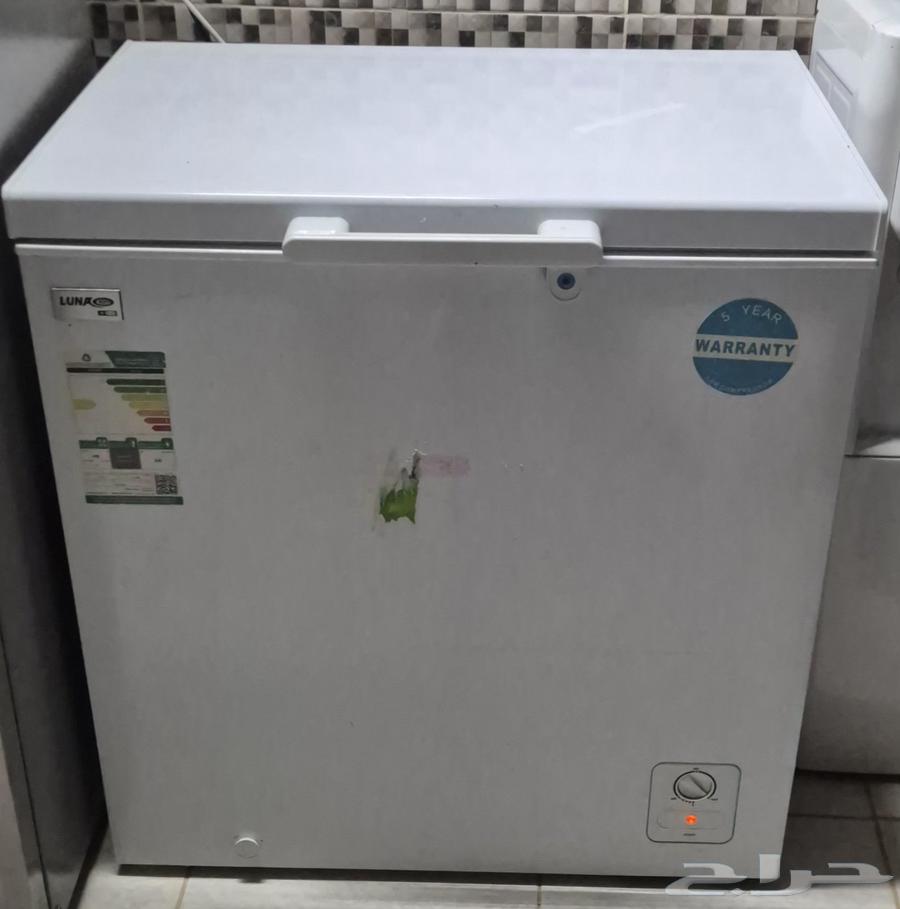 فريزر لونا استعمال خفيف وبحالة شبه جديدة63726092127490111