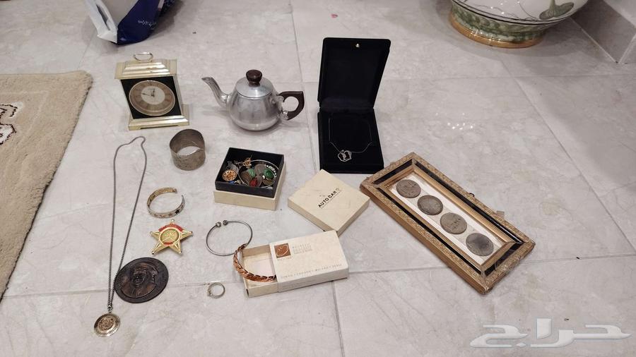 A unique sale displayed in front of you63720946842243110