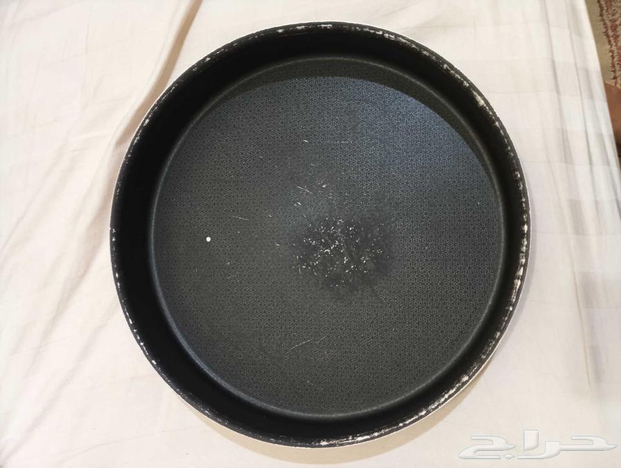 A good pot for preparing pizza and meat. There are only five pots here. For those who63724023211011114