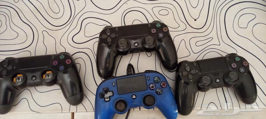 Sony 4 with four hands, first hand without charging, cable delivery63732552643074110