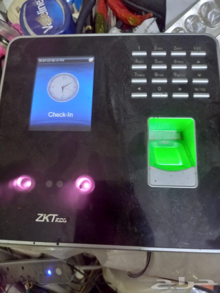 Face recognition attendance device for 100 riyals63724862723841112