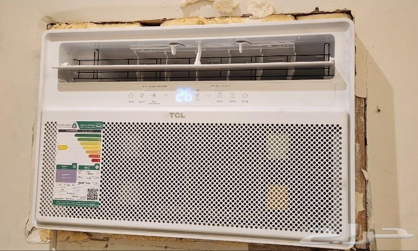 TCL air conditioner and dining table for sale63726552945921110