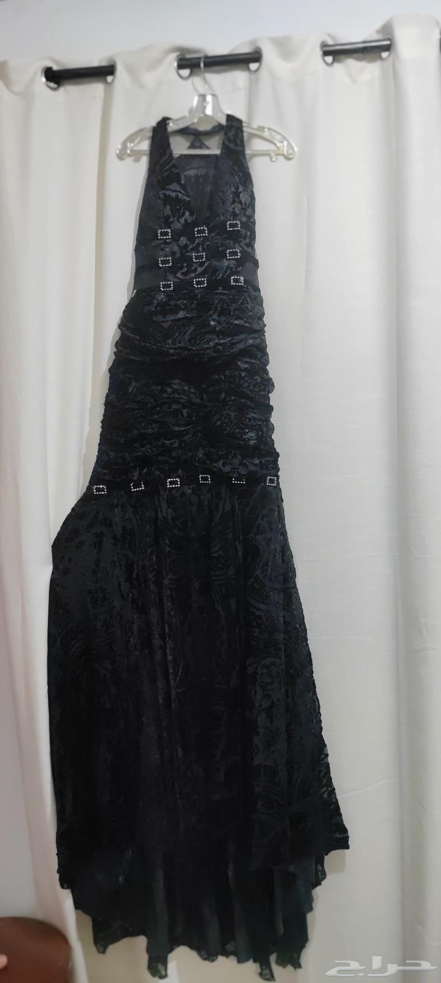Very luxurious velvet black charcoal dress with a pattern on the back and a handle63718550355843110