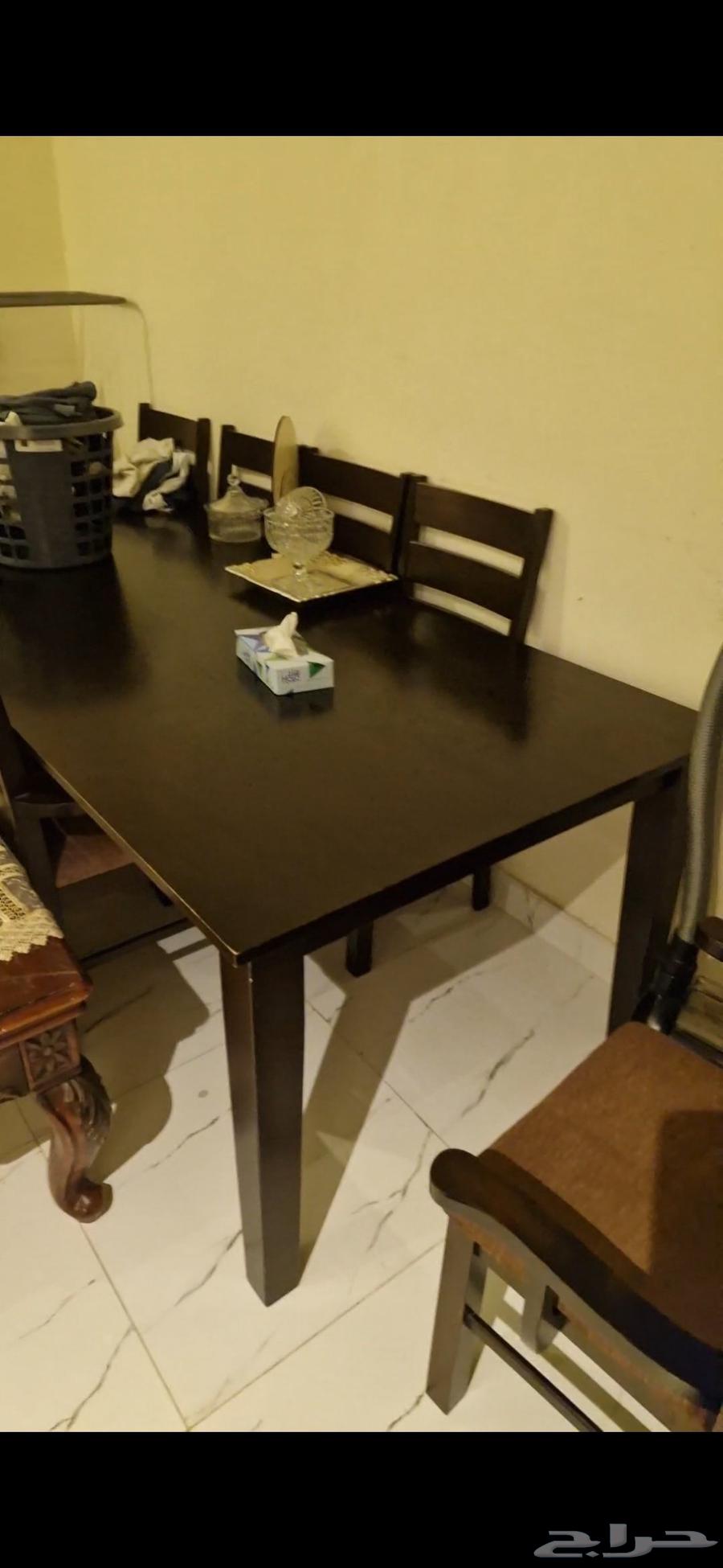 طاولة سفرة 8 كراسي ودولابها للبيع63734521253378110