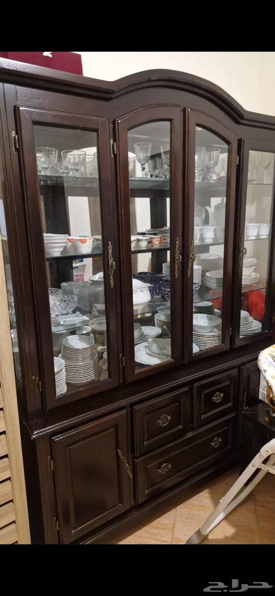 طاولة سفرة 8 كراسي ودولابها للبيع63734521253378111