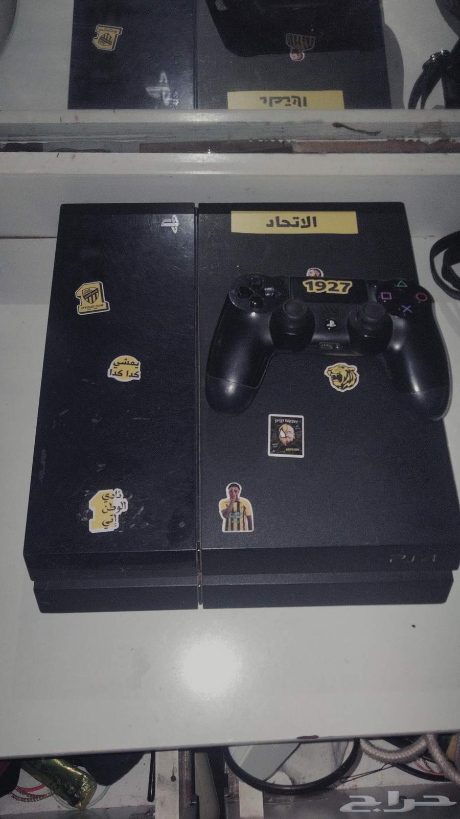 للبيع سوني 4 مع يد63734891208707111