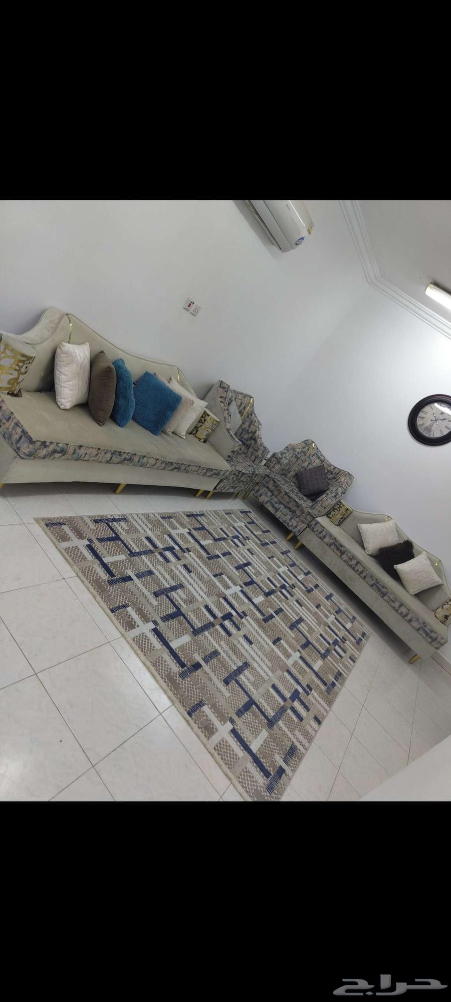 Clean sofa with Turkish carpet 2 363729201042177110