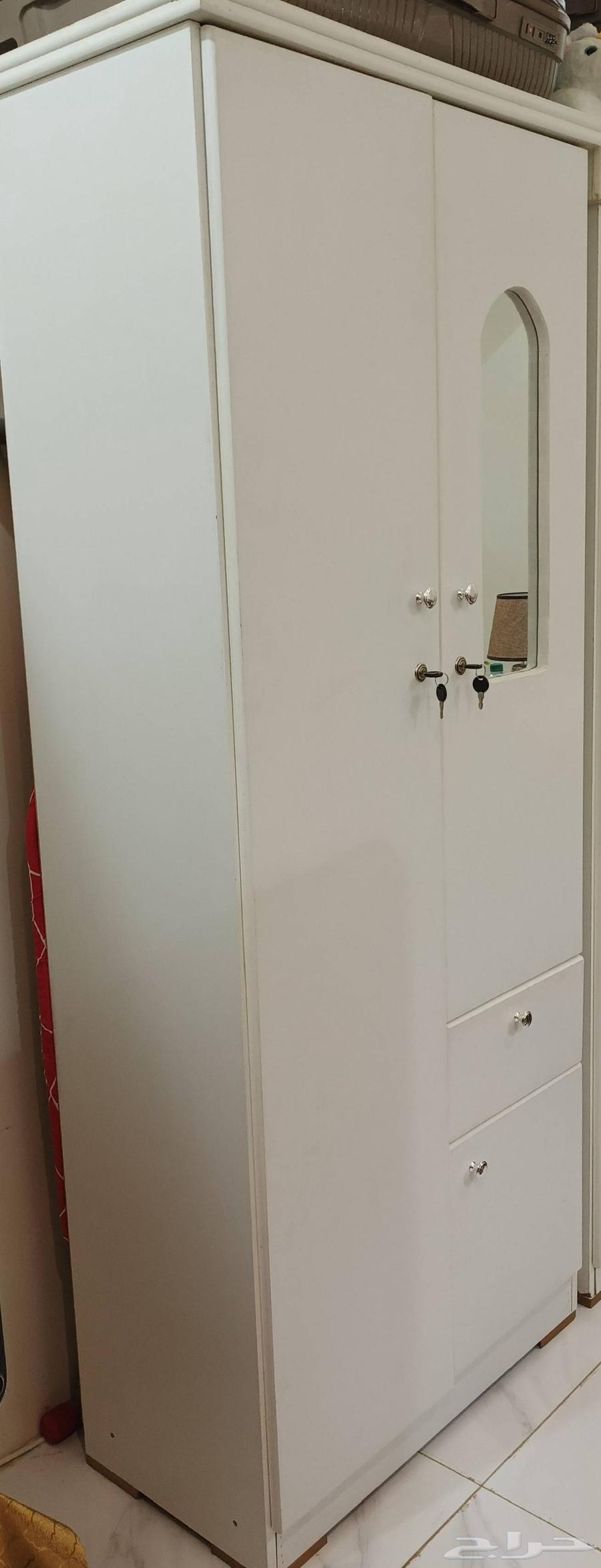 دولاب شبه جديد استعمال خفييف63729102959106110
