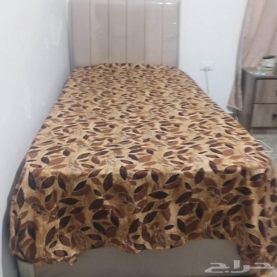 Single bed, new, used for 3 months, available with a large mattress63732648945409111