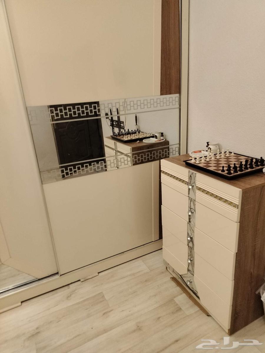 للبيع مستعجل غرفه نوم كامله تركيه خشب اصلي63738555536385112