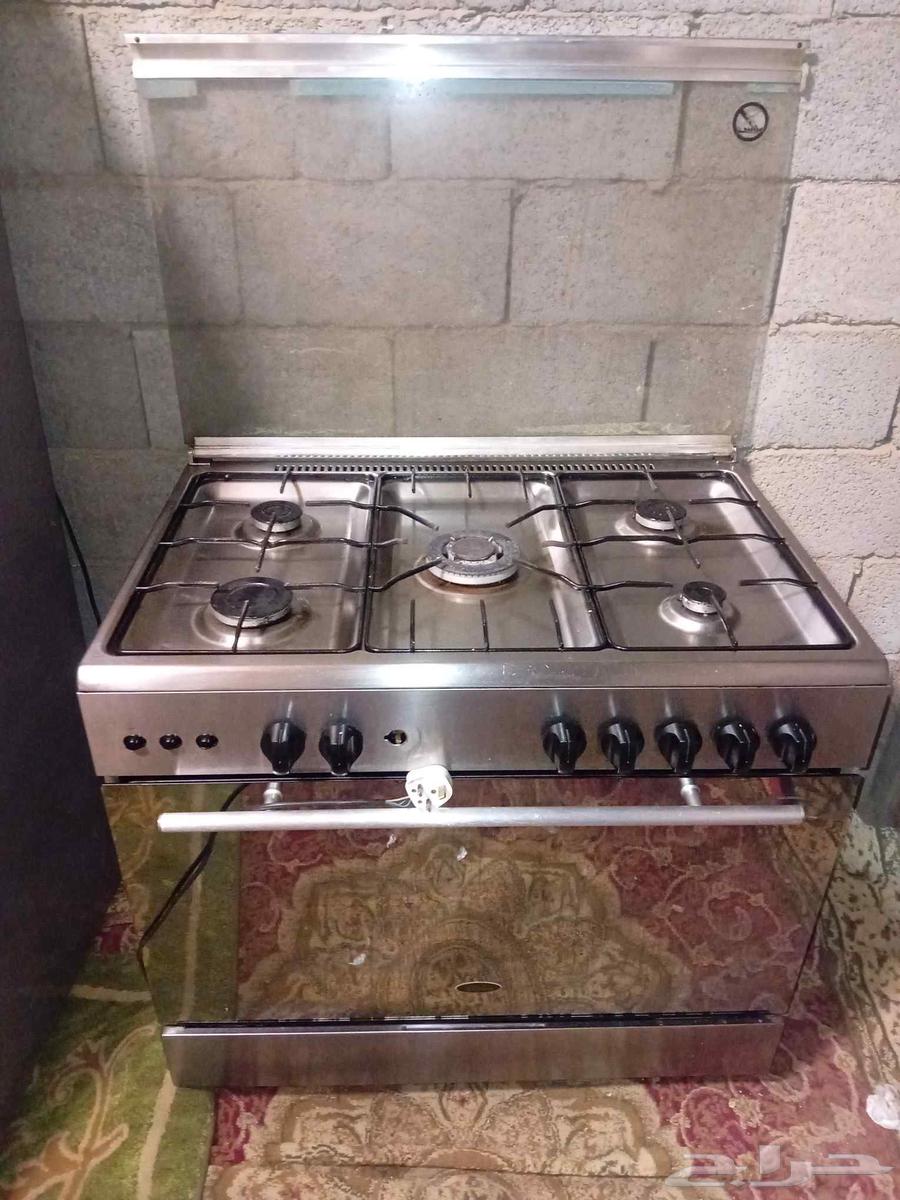 اثاث مطبخ غاز 5 عيون بحالة جيدة جدا63699532705793114