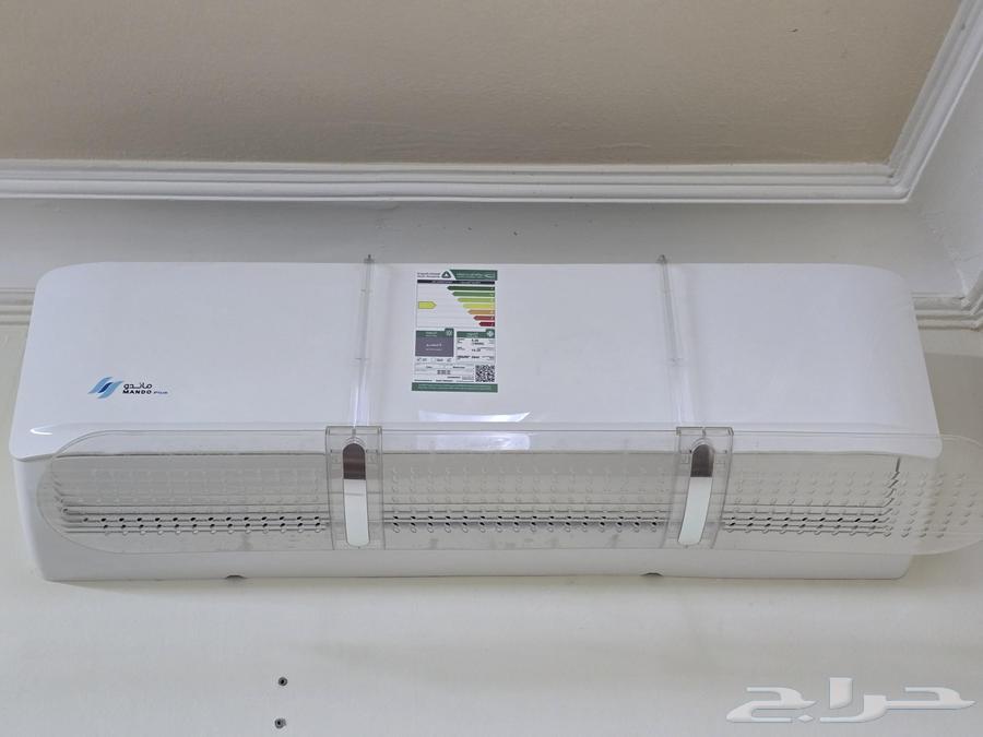 Midea Split Plus Air Conditioner and Gree Window Air Conditioner63733574774657111