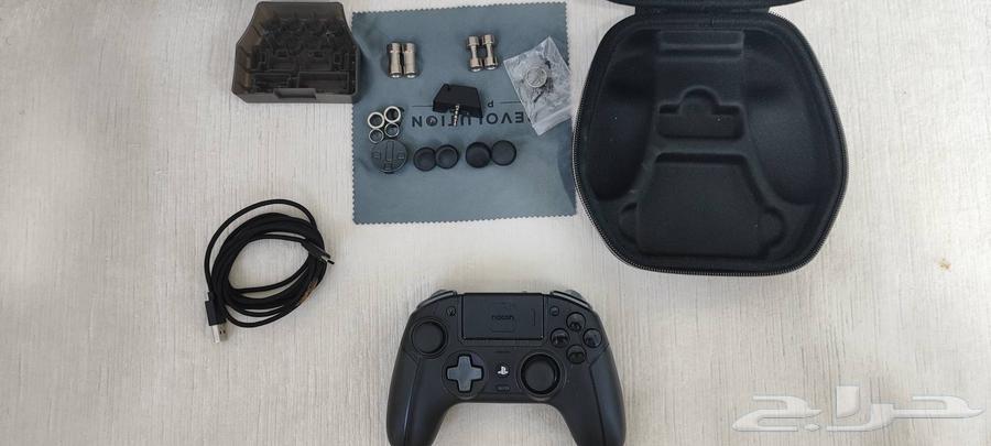 Professional Nacon Revolution 5 controller, my new one63730314137217112