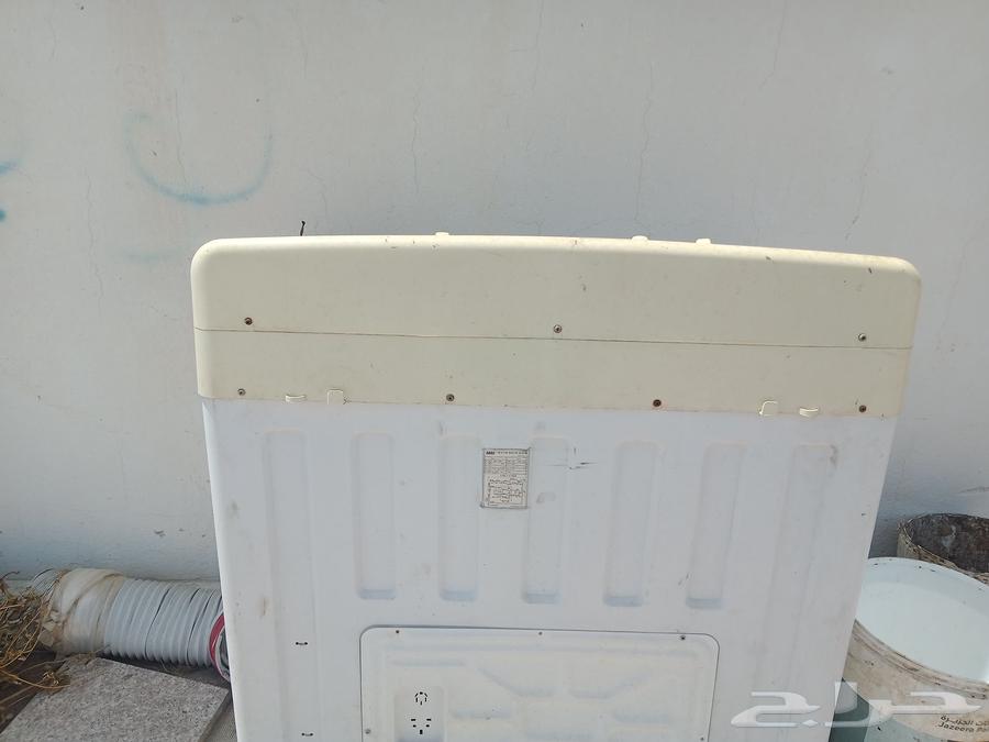 Semi-new washing machine63732277493761110