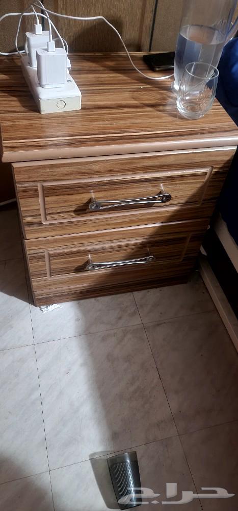 غرفة نوم كامله سريرين وكمدينه وتسريحة ومكتب للبيع63729755842562111