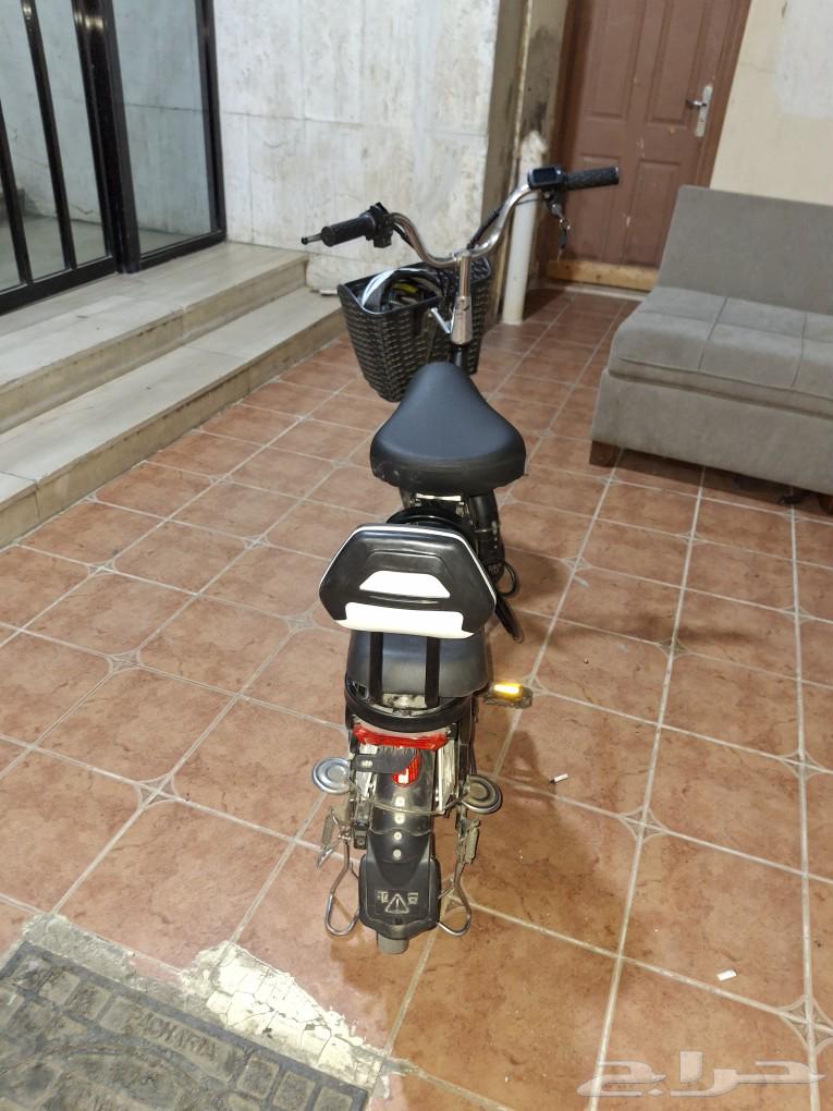 Clean and fully operational electric scooter with all documents, contact privately 763738741365379114