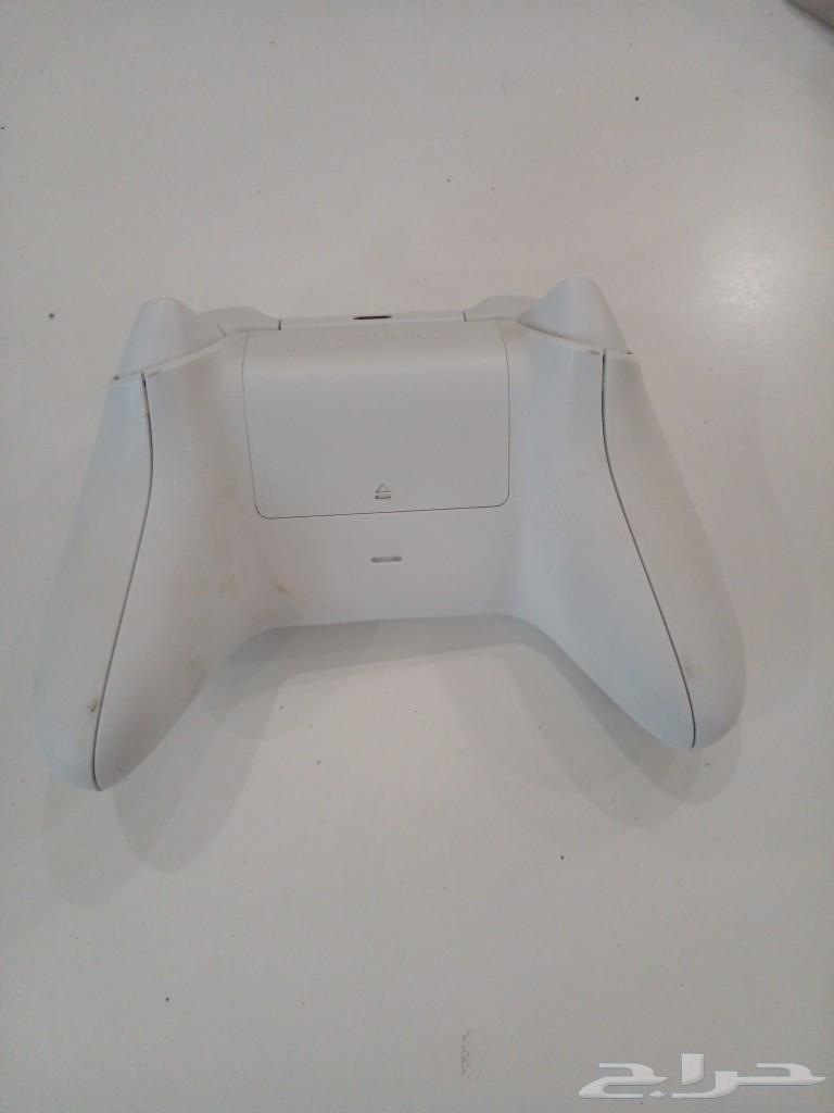 White Xbox controller (sold)63730596445059111
