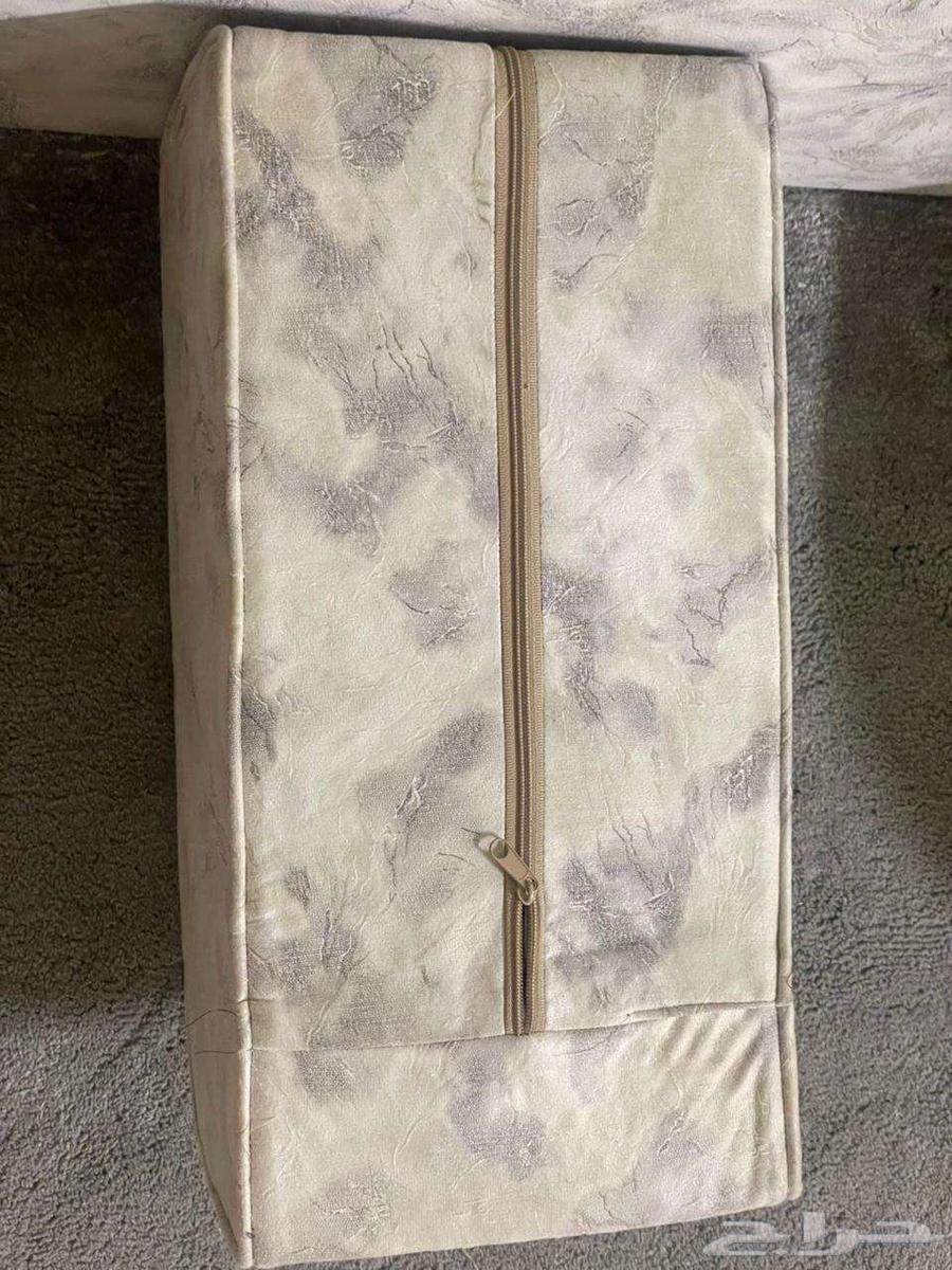 جلسة باغراضها نظيفة وشبه الجديد63729566153089111