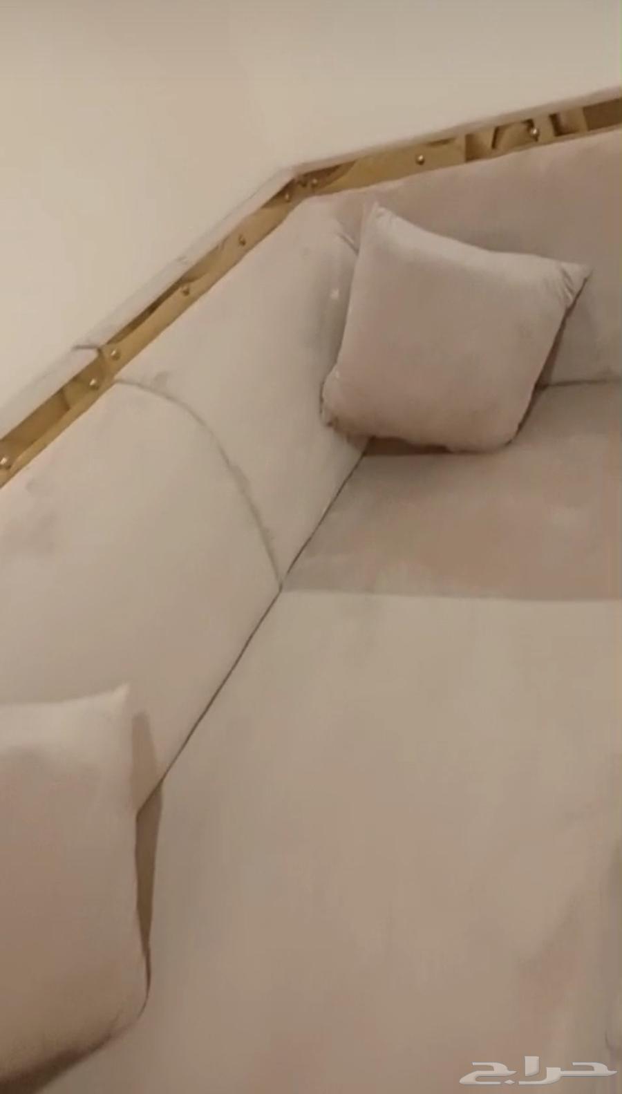 Sofa with tables and entrance for sale63743680123521113