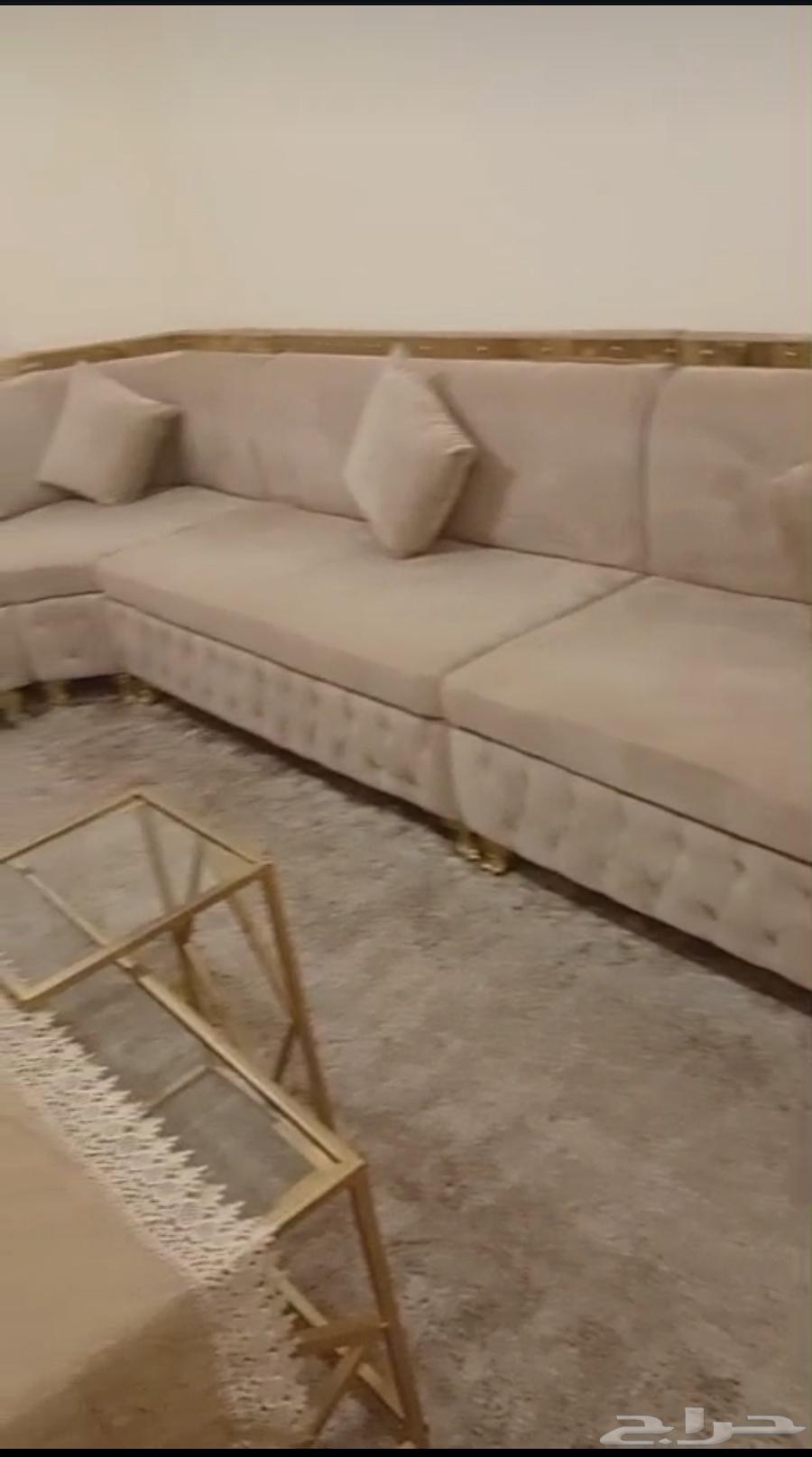 Sofa with tables and entrance for sale63743680123521112