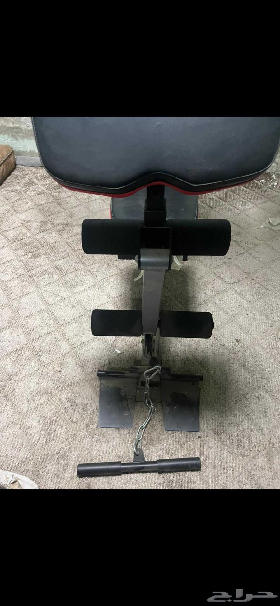 Display a multi-exercise machine including three dumbbell bags63746403424003114