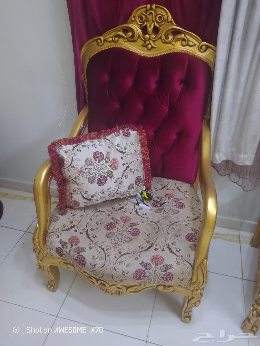 A council consisting of two Tarboush chairs and two sofas with curtains, price 350 riyals63746300966658114