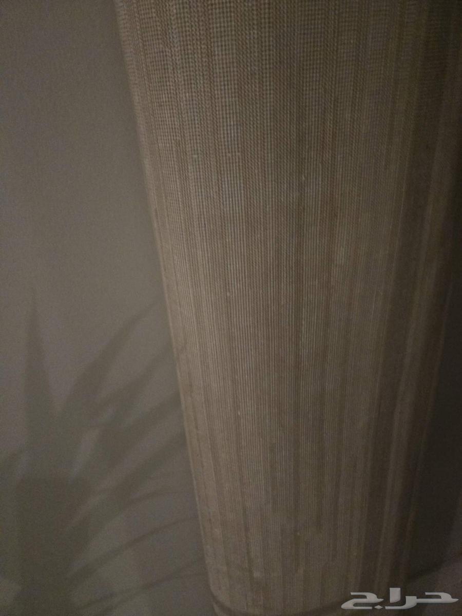البيع سريرين مستعمل مع طاوله من ايكيا و سجاد مغسول جديد63740374934145113