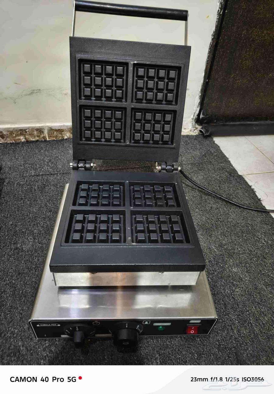New waffle machine used only one day63741226760065110