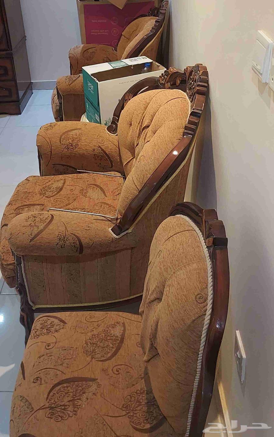Living room set consisting of 2 sofas, 4 large chairs, 2 small chairs, and a large bookshelf63740371045633110