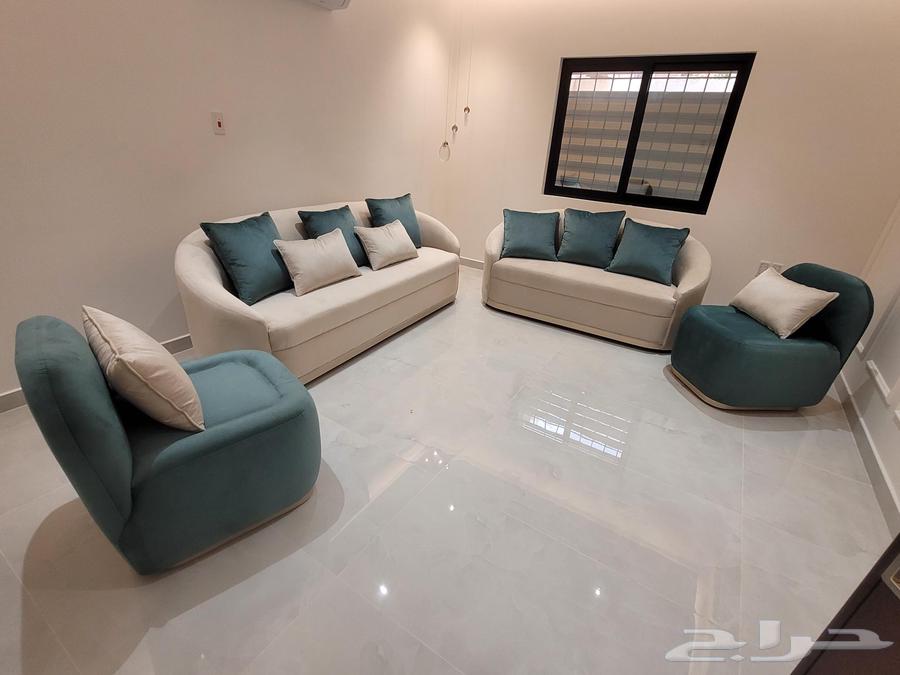 Bedroom (bed, wardrobe, dressing table with mirror 2) and living room sofa63747059590146113