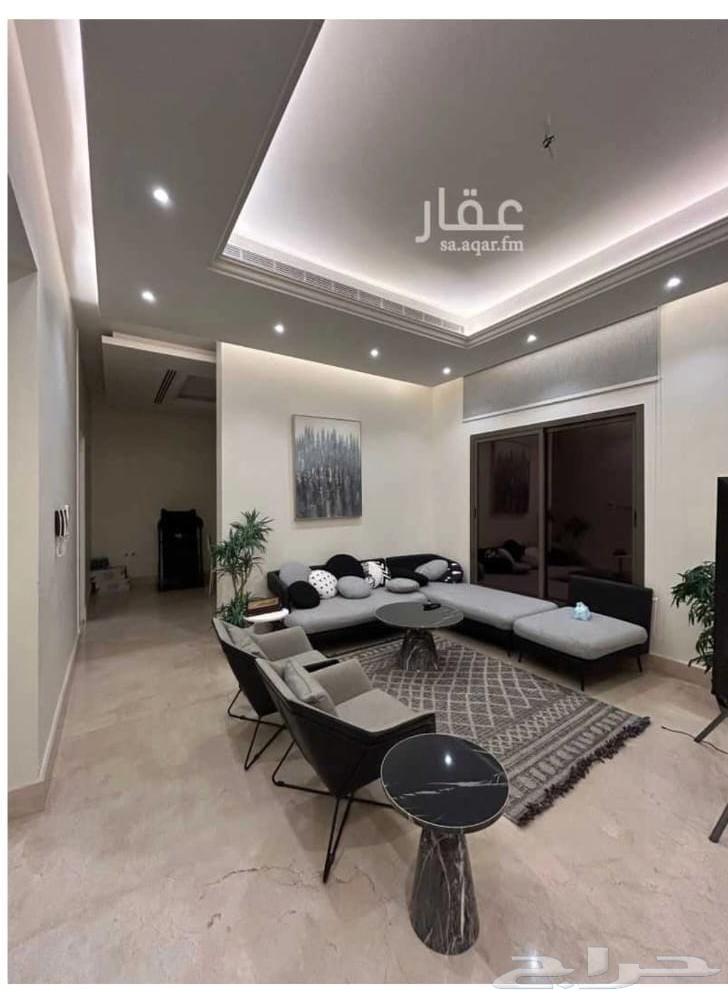 طقم كنب بثلاث طاولات للبيع63745065190657110
