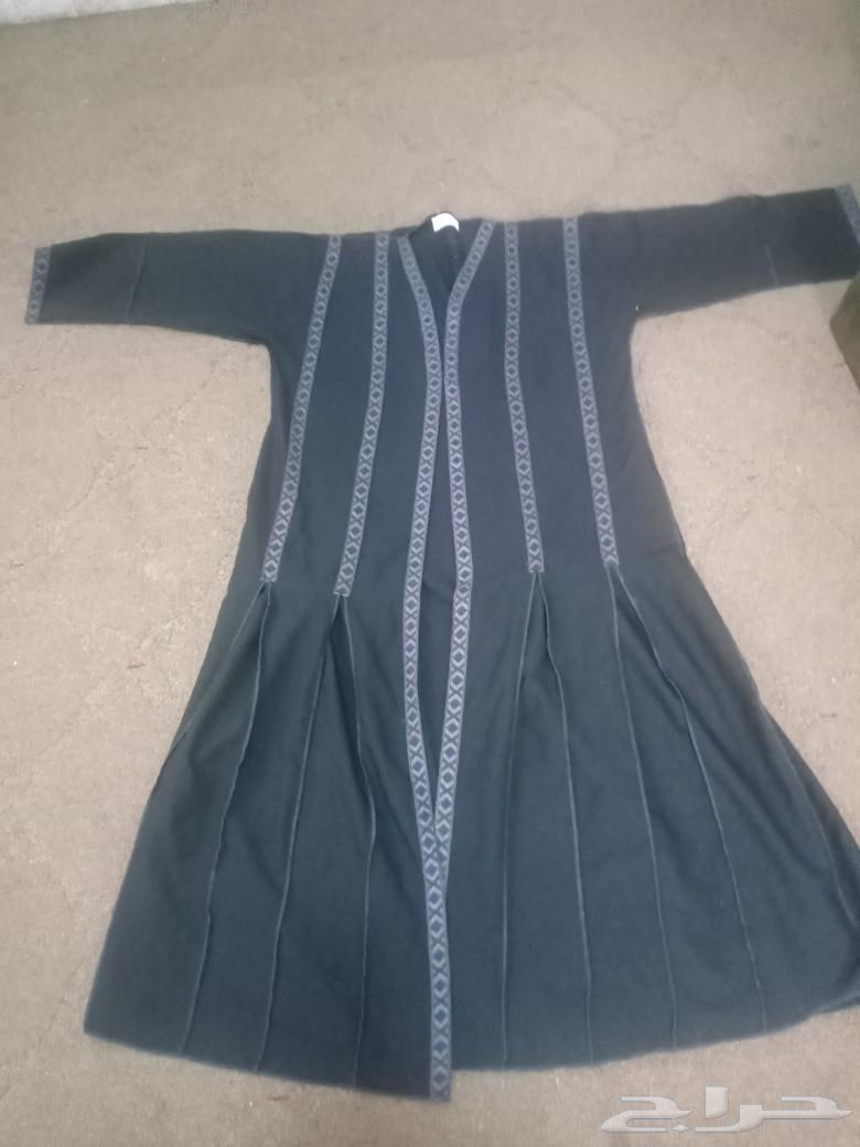 Modern style abaya, lightly used, very clean, size 5463745638174083110