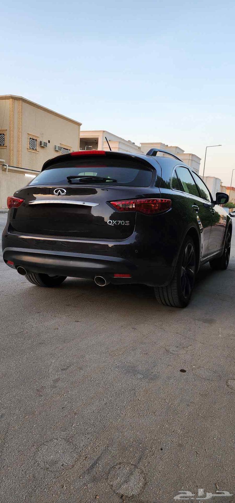 Infiniti QX70S 2015 Infiniti Low Mileage No Paint or Accidents63618043253889113