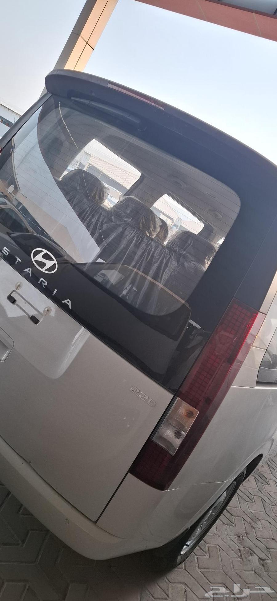 Staria 11-passenger diesel price crash63618043289730113