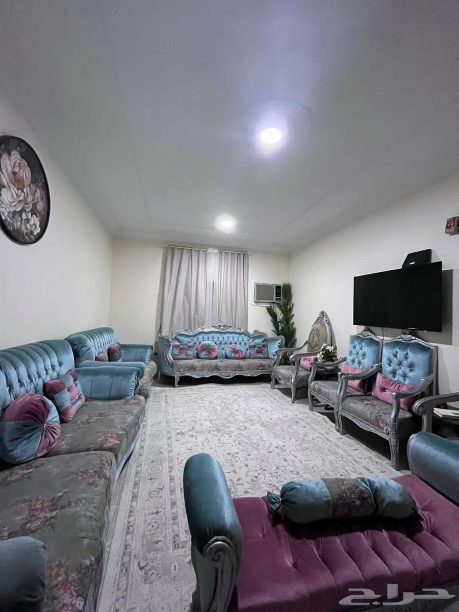 Sofa set in new condition for the highest price       Jeddah63761216629763110