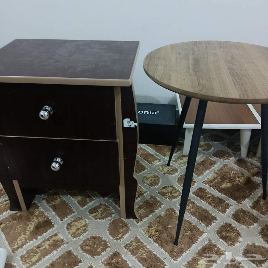 طاولتين قسم انها نضيفه63761711393410110